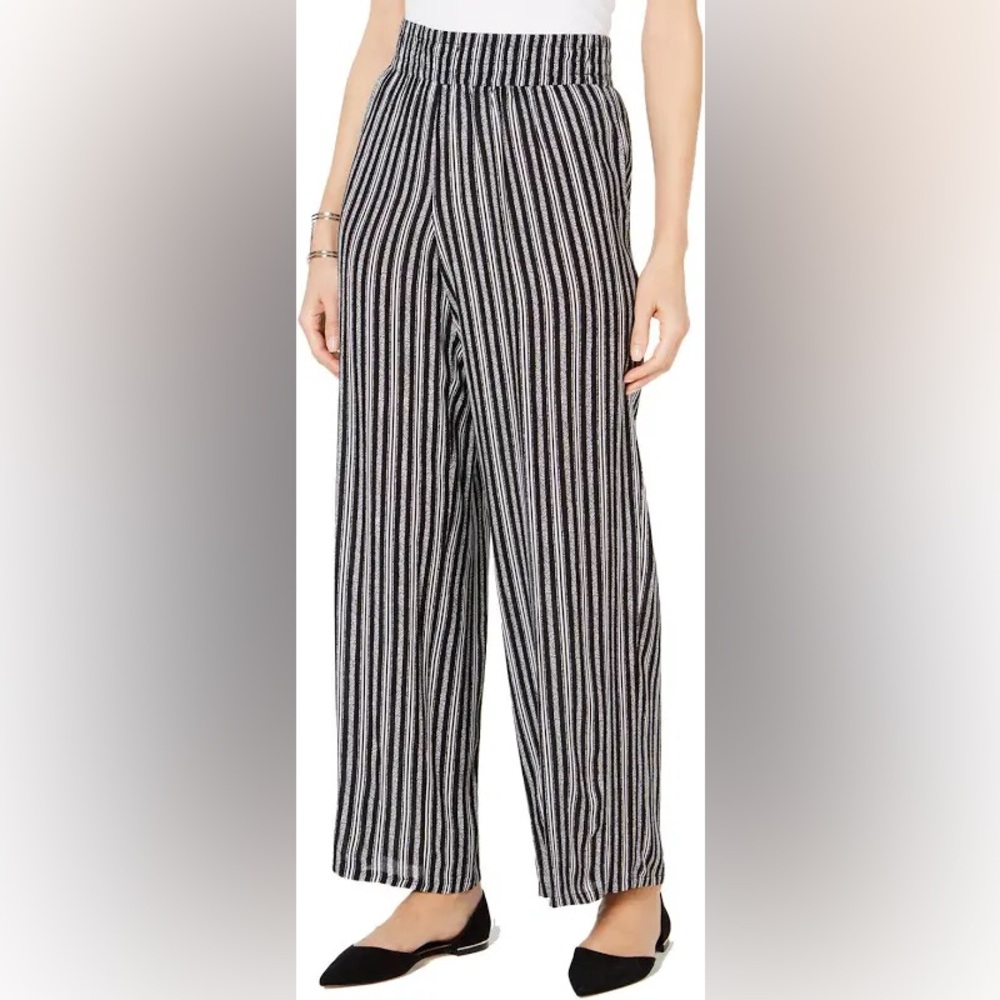 NWT Wide Leg Pants